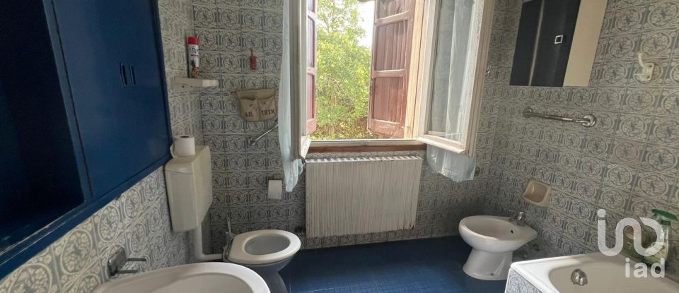 Casa indipendente / Villa 5 locali di 250 m² in Poggio Rusco (46025)