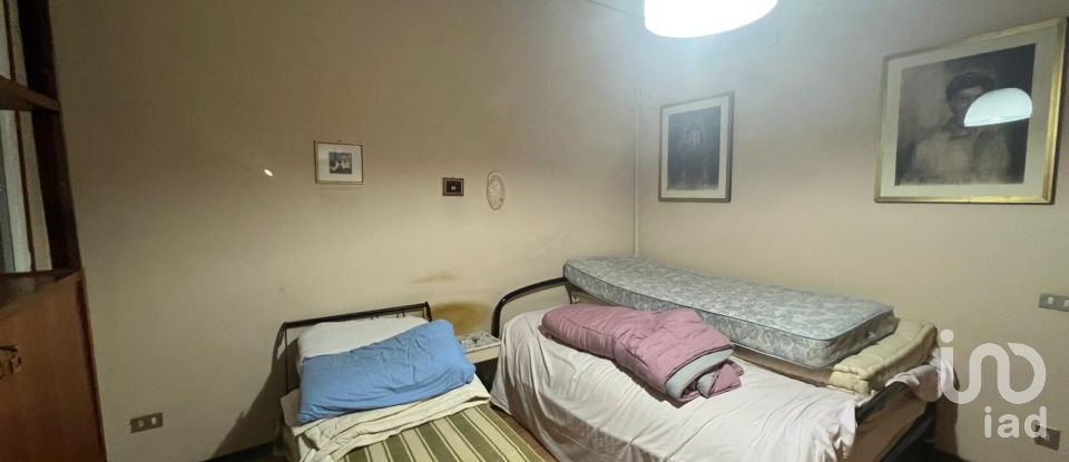 Casa indipendente / Villa 5 locali di 250 m² in Poggio Rusco (46025)