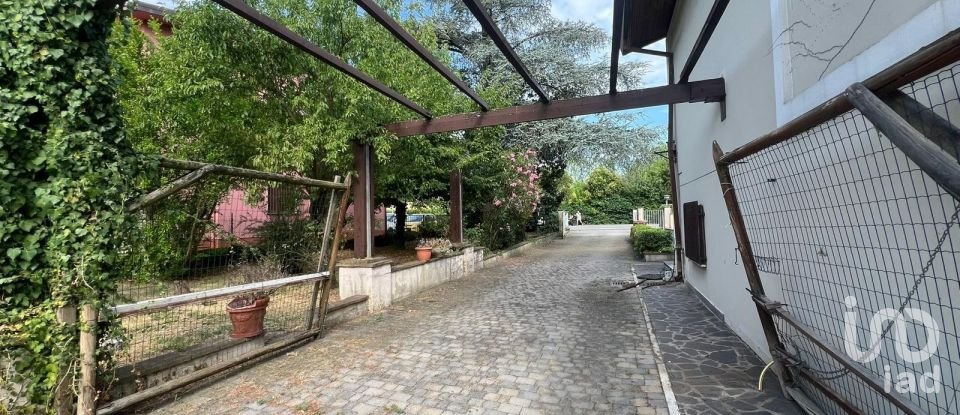 Casa indipendente / Villa 5 locali di 250 m² in Poggio Rusco (46025)