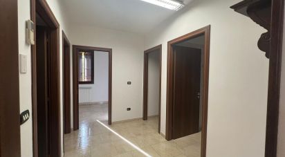 Villa Bifamiliare 3 locali di 200 m² in Poggio Rusco (46025)