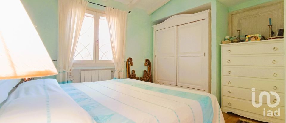 House 10 rooms of 220 m² in Arzachena (07021)