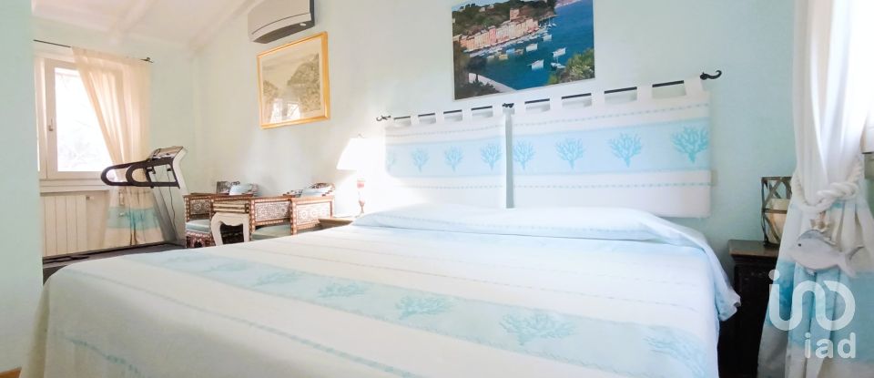 House 10 rooms of 220 m² in Arzachena (07021)