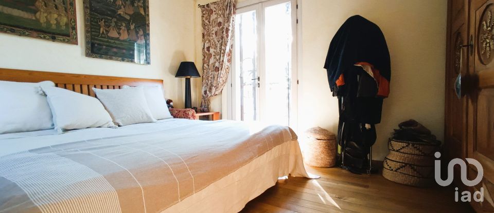 House 10 rooms of 220 m² in Arzachena (07021)