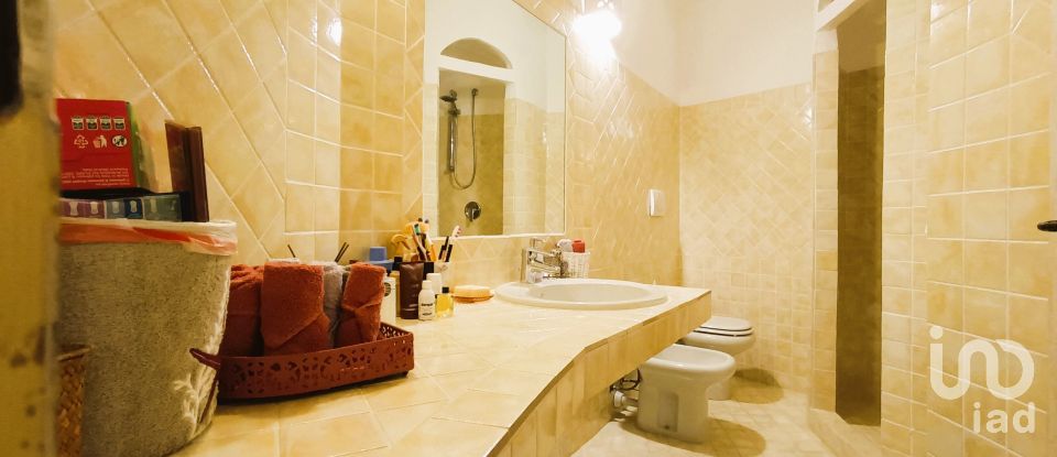 House 10 rooms of 220 m² in Arzachena (07021)