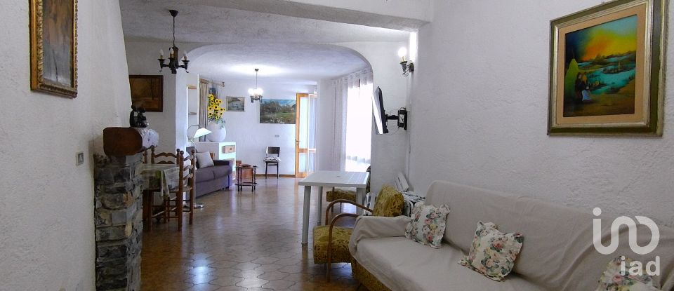 Four-room apartment of 100 m² in Santo Stefano d'Aveto (16049)