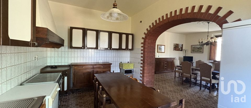 Apartment 8 rooms of 314 m² in Dicomano (50062)