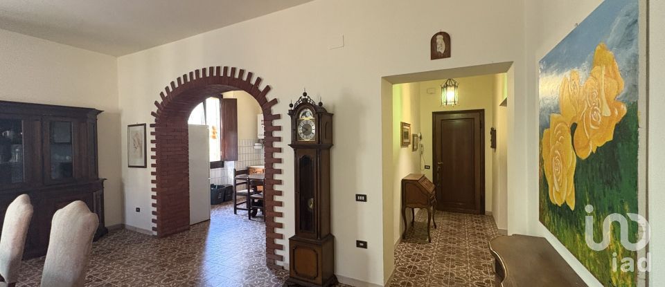 Apartment 8 rooms of 314 m² in Dicomano (50062)