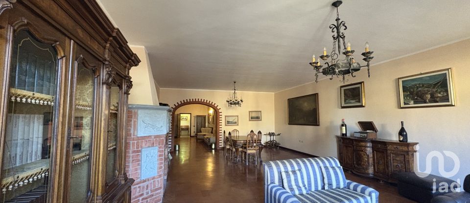 Apartment 8 rooms of 314 m² in Dicomano (50062)