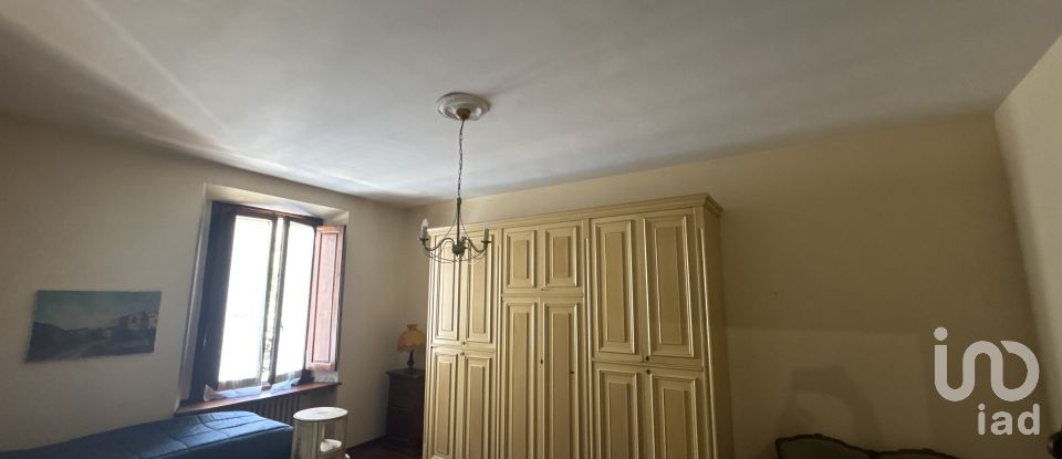 Apartment 8 rooms of 314 m² in Dicomano (50062)