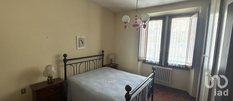 Apartment 8 rooms of 314 m² in Dicomano (50062)