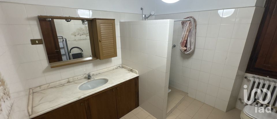 Apartment 8 rooms of 314 m² in Dicomano (50062)