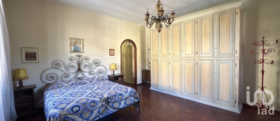 Apartment 8 rooms of 314 m² in Dicomano (50062)