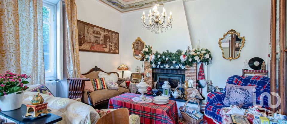 Attività locali di 250 m² in Torriglia (16029)