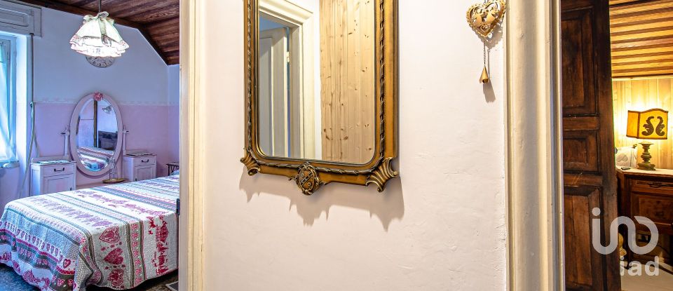 Attività locali di 250 m² in Torriglia (16029)