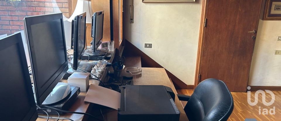 Apartment 0 rooms of 160 m² in Firenze (50125)