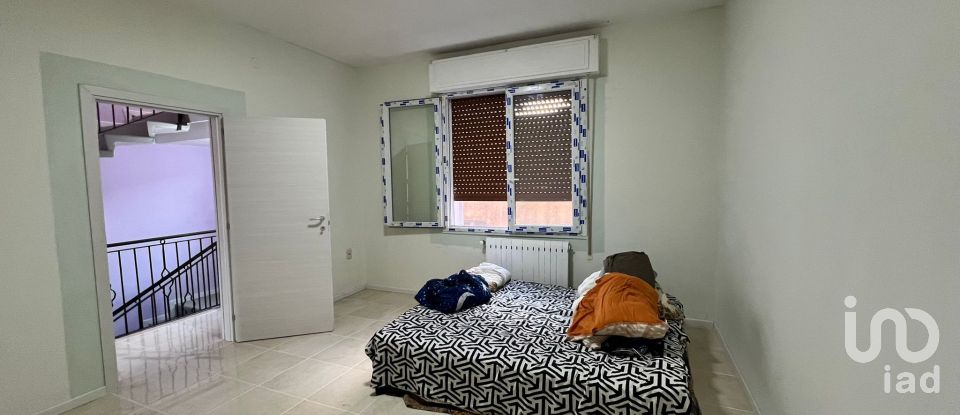 House 3 rooms of 135 m² in Revere (46036)