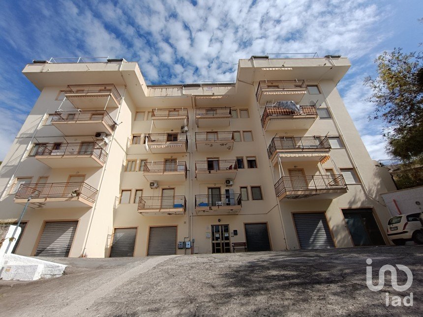 Quadrilocale di 57 m² a Scalea (87029)