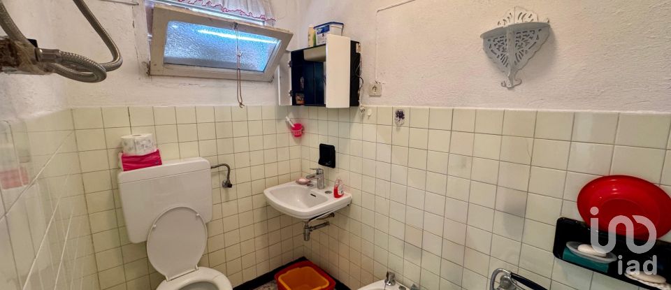 Village house 6 rooms of 132 m² in Calizzano (17057)