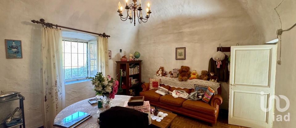 Village house 6 rooms of 132 m² in Calizzano (17057)