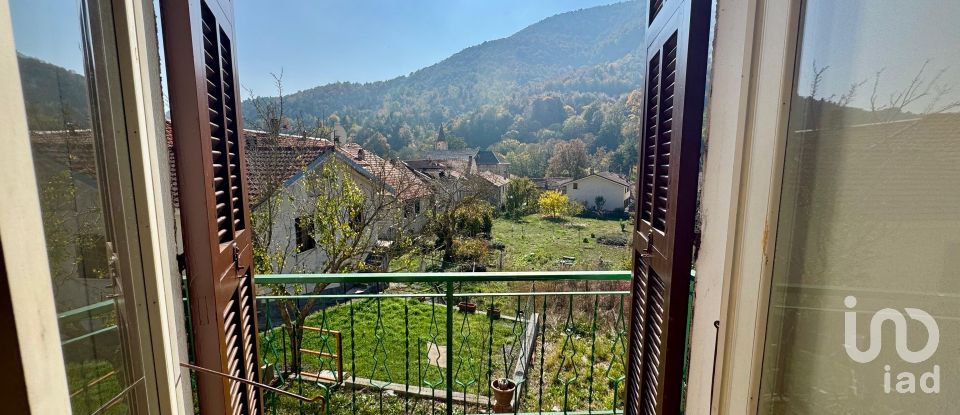 Village house 6 rooms of 132 m² in Calizzano (17057)