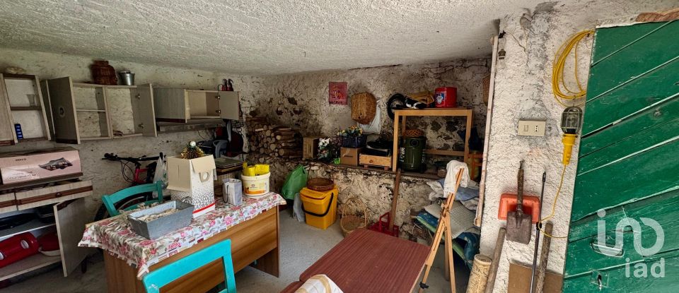 Village house 6 rooms of 132 m² in Calizzano (17057)