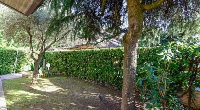 Villa a schiera 4 locali di 178 m² in Seregno (20831)