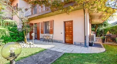 Villa a schiera 4 locali di 178 m² in Seregno (20831)