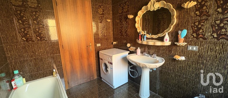 Trilocale di 70 m² a Apecchio (61042)