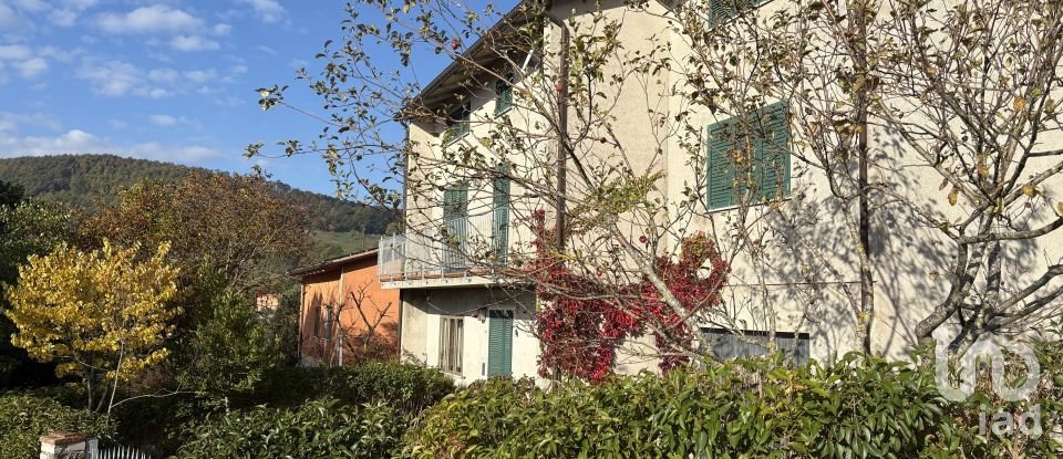 Trilocale di 70 m² a Apecchio (61042)