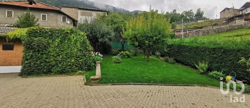 Casale 6 locali di 303 m² in Aymavilles (11010)