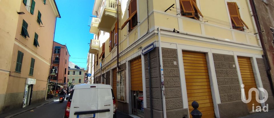 Negozio / locale commerciale di 124 m² in Genova (16154)
