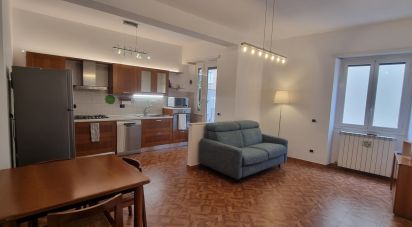 Bilocale di 63 m² a Roma (00179)