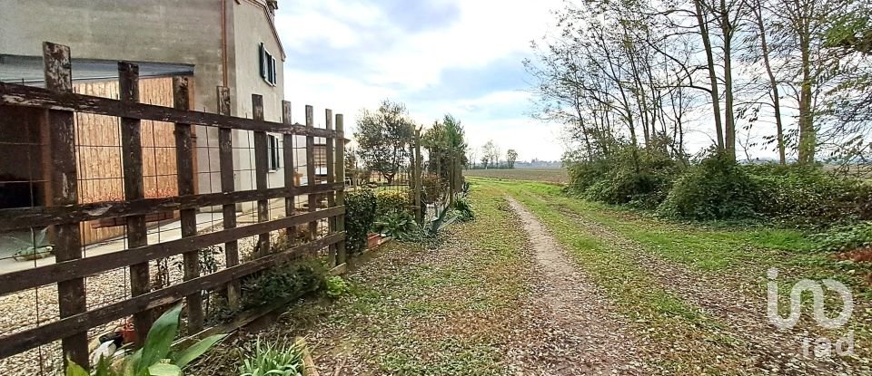 Casa indipendente / Villa 8 locali di 220 m² in Villanova Marchesana (45030)