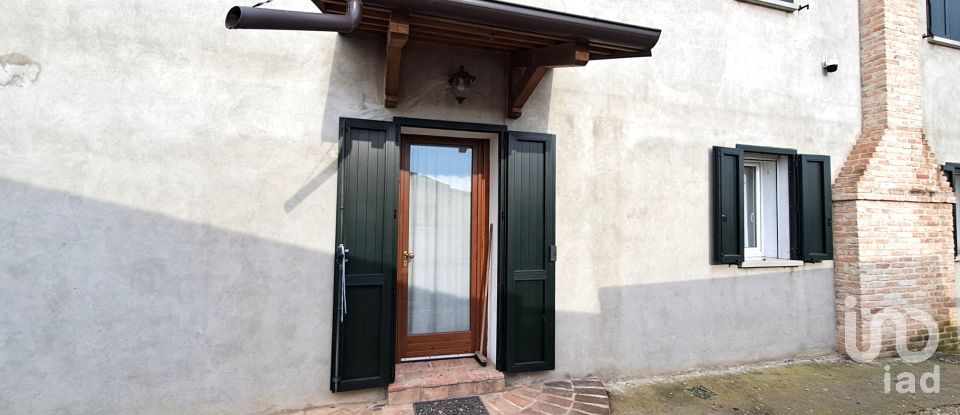 Casa indipendente / Villa 8 locali di 220 m² in Villanova Marchesana (45030)