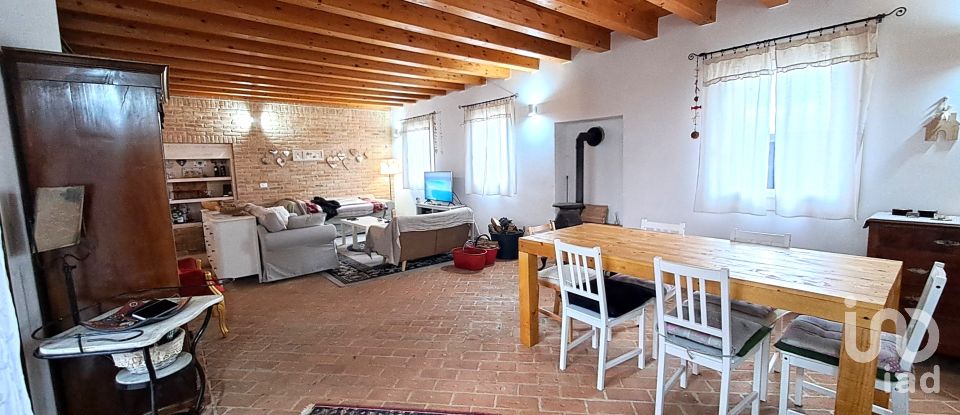 Casa indipendente / Villa 8 locali di 220 m² in Villanova Marchesana (45030)