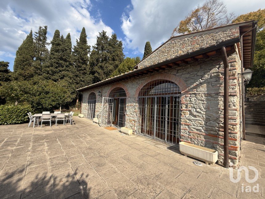 Casa indipendente / Villa 12 locali di 385 m² in Fiesole (50014)