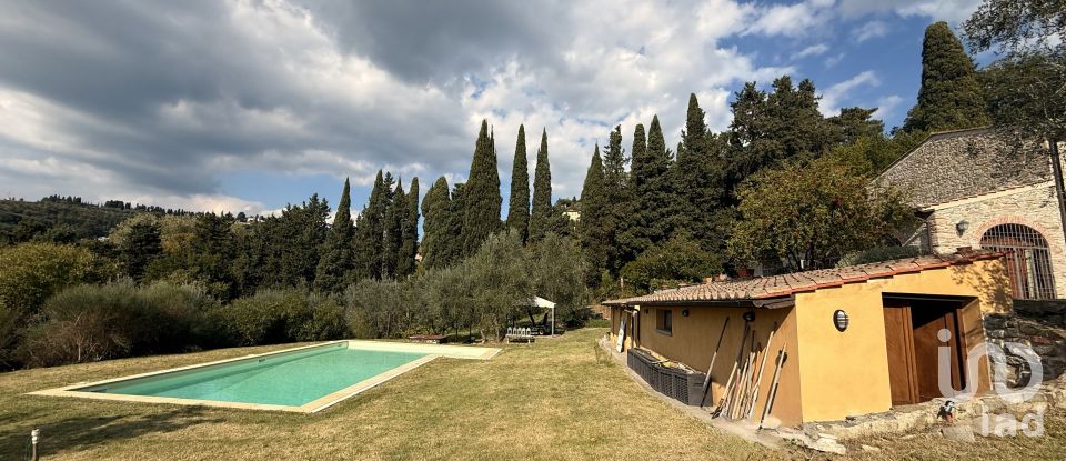 Casa indipendente / Villa 12 locali di 385 m² in Fiesole (50014)