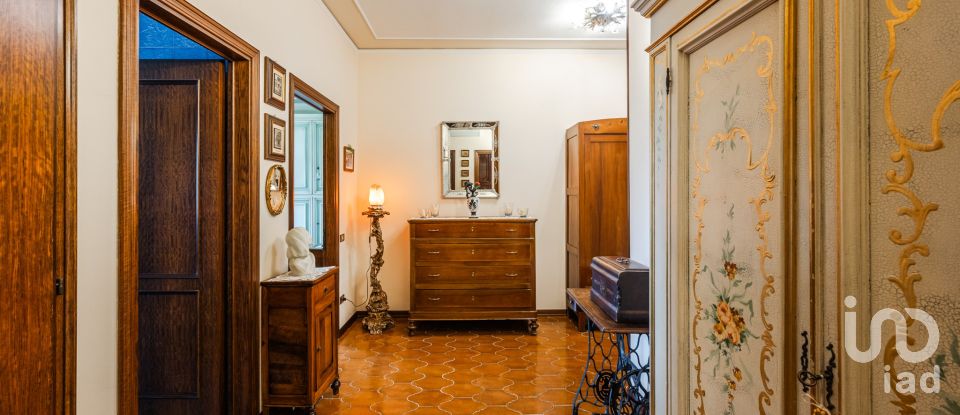 Townhouse 5 rooms of 208 m² in Concordia sulla Secchia (41033)