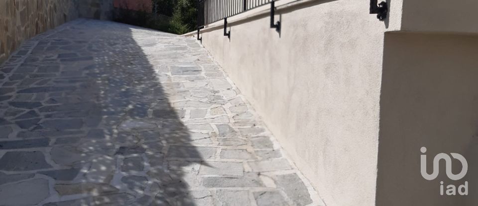 Farm 5 rooms of 175 m² in Loiri Porto San Paolo (07020)