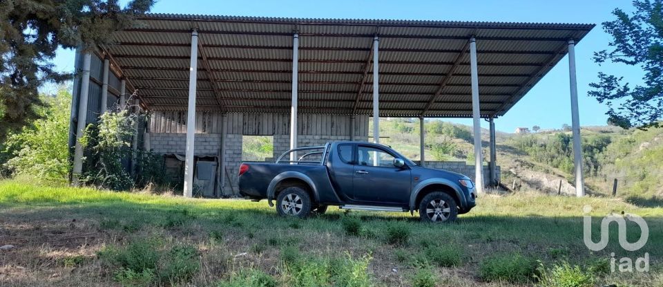 Land of 280,000 m² in Montefino (64030)