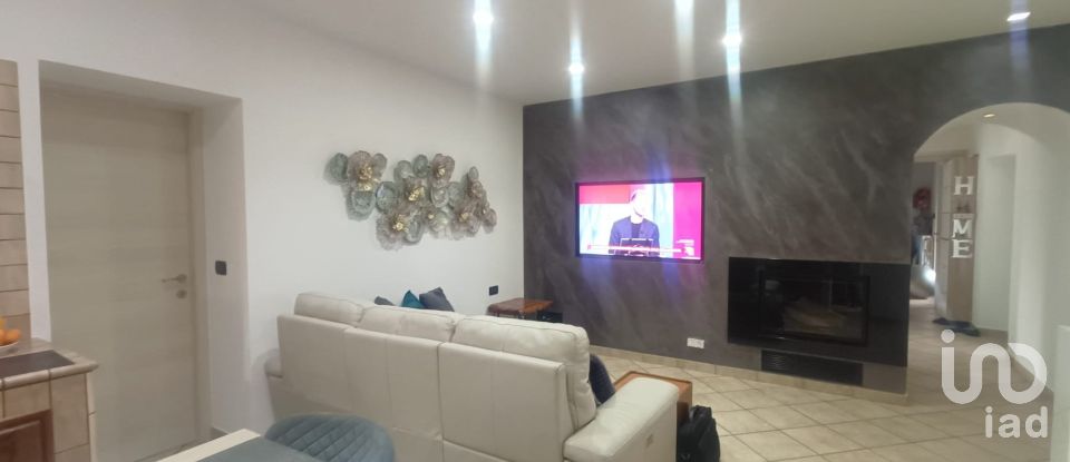 Quadrilocale di 90 m² a Vaie (10050)