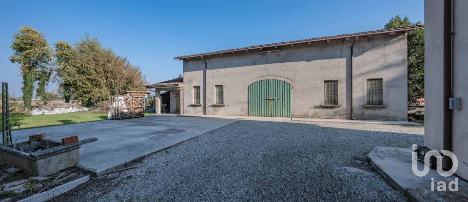 Villa storica 15 locali di 540 m² in Ceresara (46040)