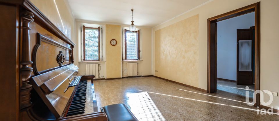 Villa storica 15 locali di 540 m² in Ceresara (46040)