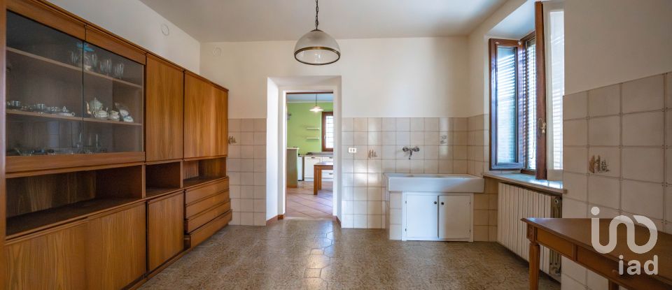 Villa storica 15 locali di 540 m² in Ceresara (46040)