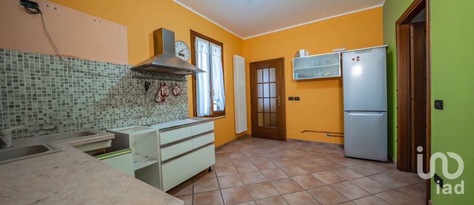 Villa storica 15 locali di 540 m² in Ceresara (46040)