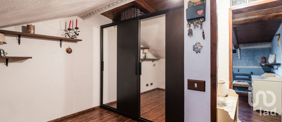 Farm 6 rooms of 250 m² in Scandriglia (02038)