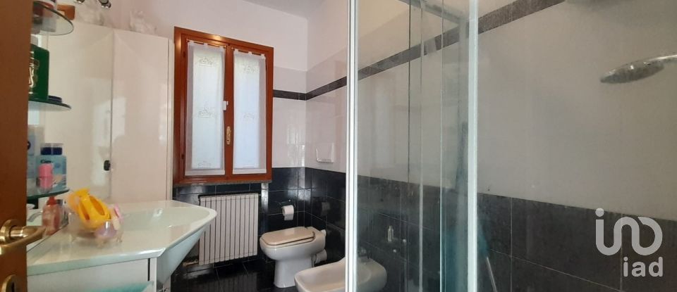 House 11 rooms of 300 m² in Tovo San Giacomo (17020)