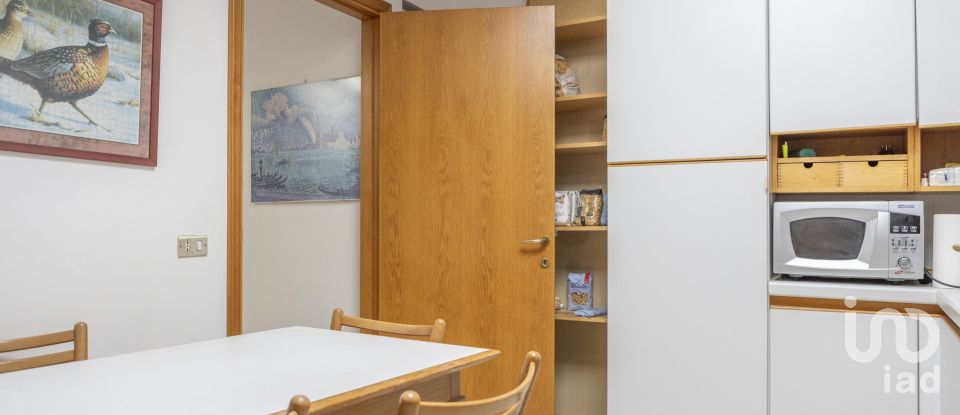 Three-room apartment of 105 m² in Osimo (60027)