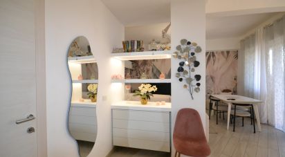 Trilocale di 90 m² a Genova (16157)