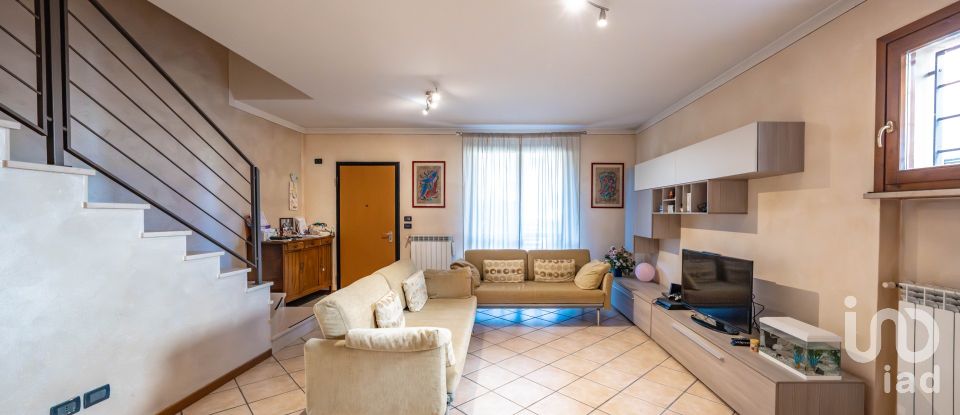 Villa Bifamiliare 5 locali di 175 m² in Medole (46046)